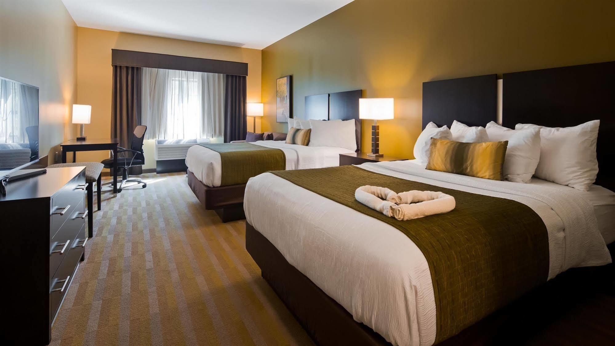 Best Western Plus Franciscan Square Inn & Suites Steubenville Ngoại thất bức ảnh