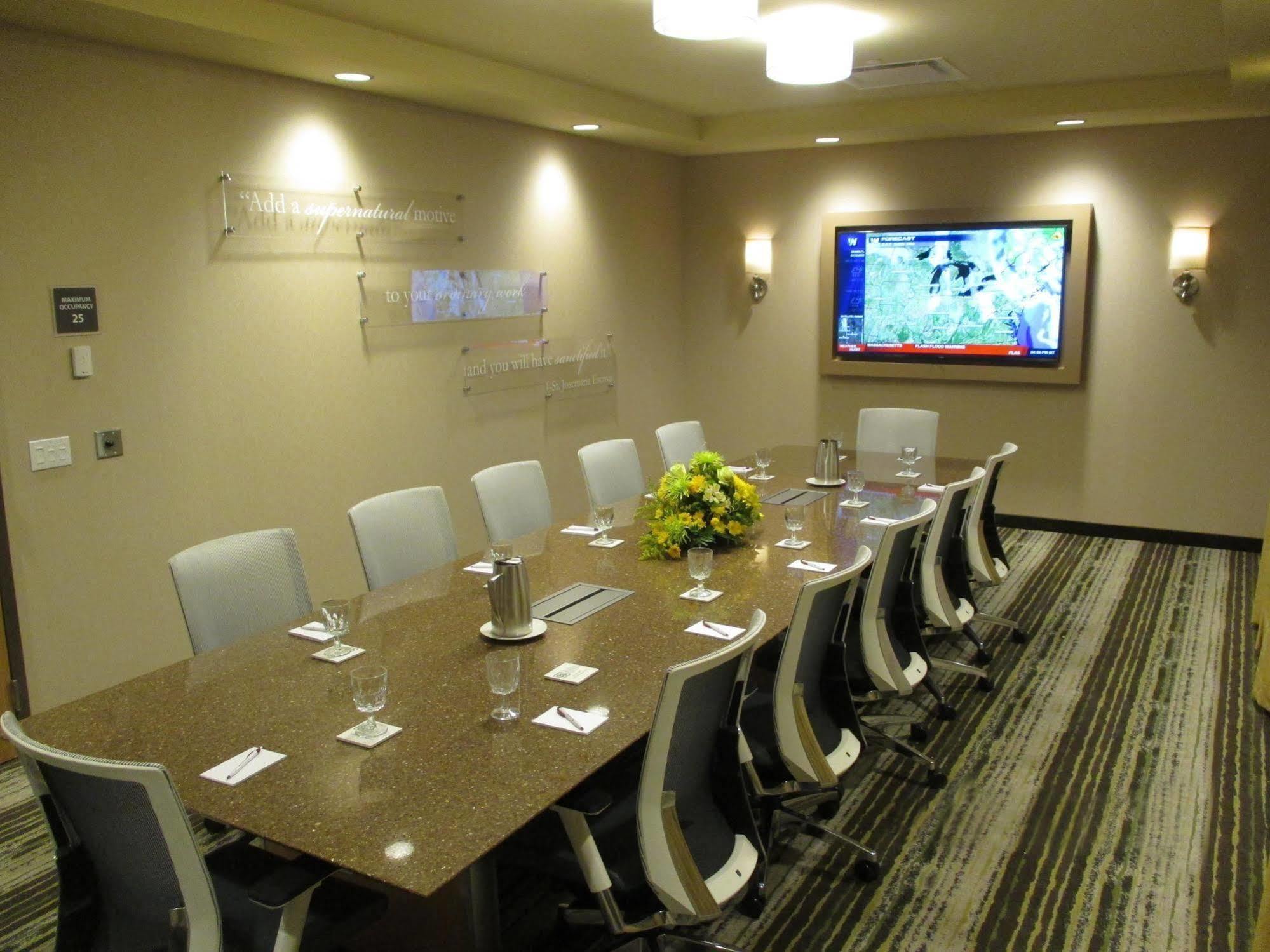 Best Western Plus Franciscan Square Inn & Suites Steubenville Ngoại thất bức ảnh
